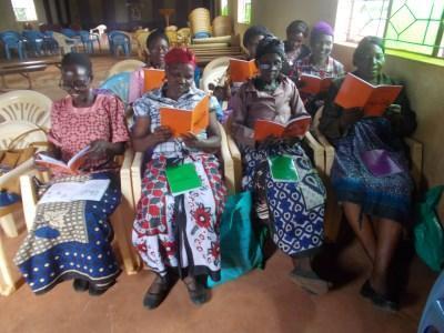 Antû barî kîraciini bakîrutanwa kûthooma na kwandîka Kîîtharaka. Antû barî kîraciini bakîrutanwa kûthooma na kwandîka Kîîtharaka.